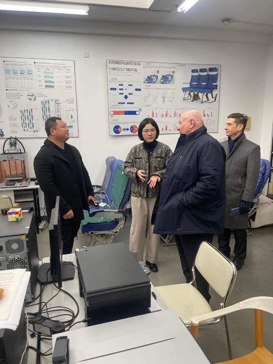 54044deab69b85da4f350d0a6f90bdf